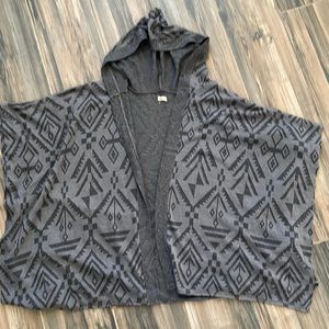 Light sweater hollister 3/25.00 item